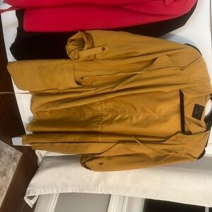 Mustard yellow light jacket